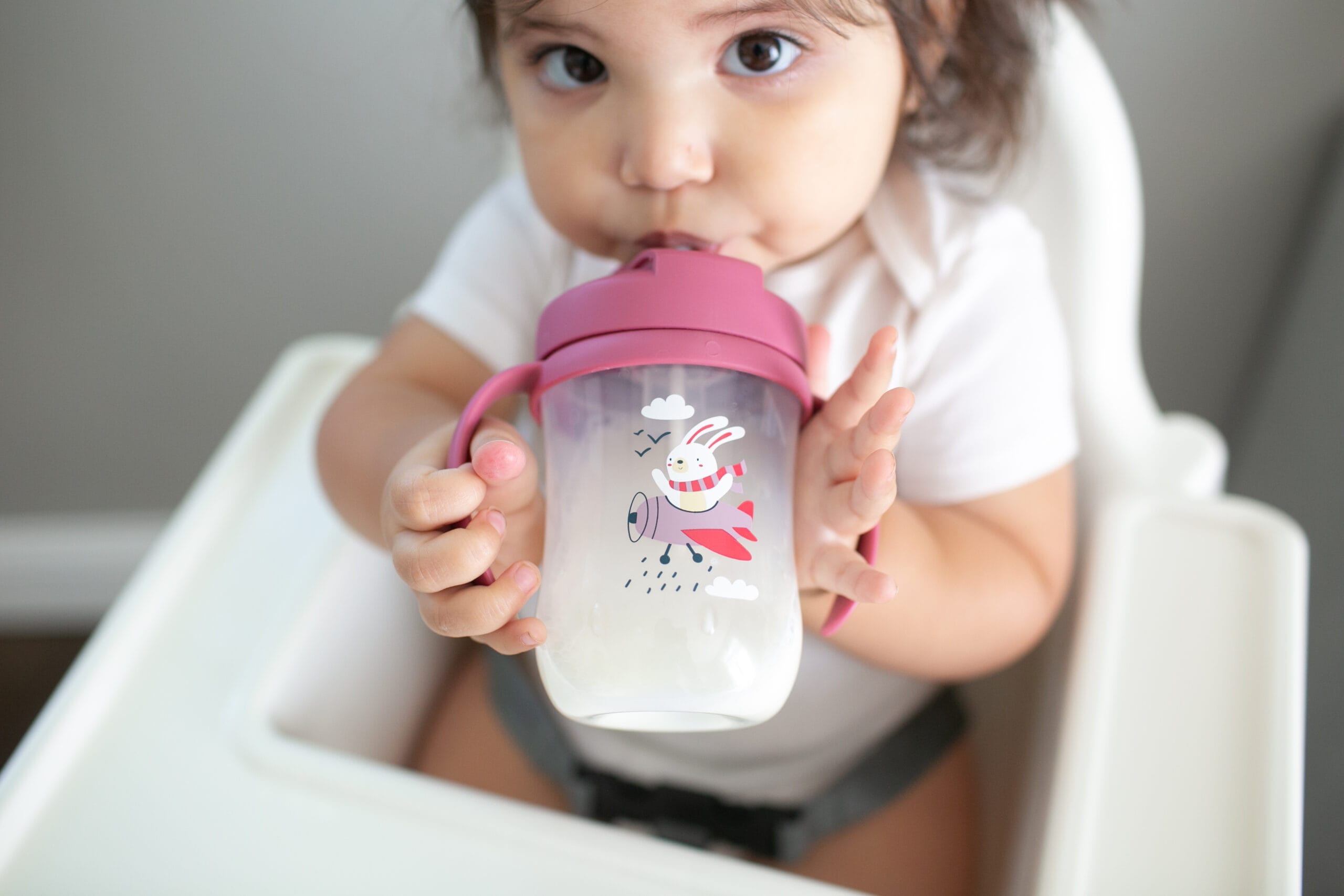 Lifestyle_Babys_First_Straw_Cup_9oz_270ml_Pink_Bunny_Pilot_2